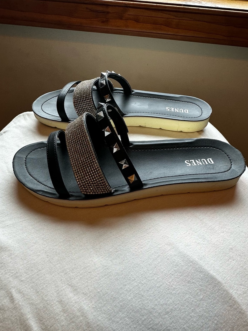 Dunes Women's Black Studded Rhinestone Slide Sandals